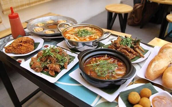 Ăn vặt Bà Cô Đà Nẵng