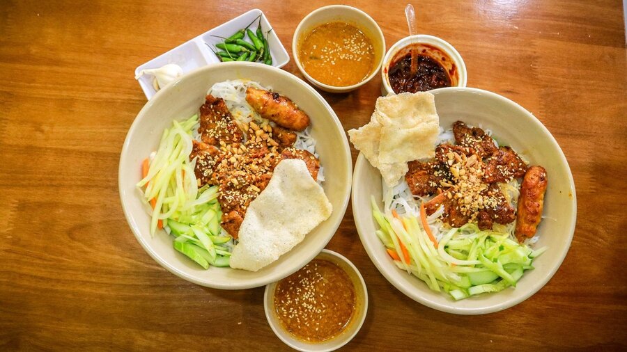 Ăn gì ở Huế: Bún thịt nướng