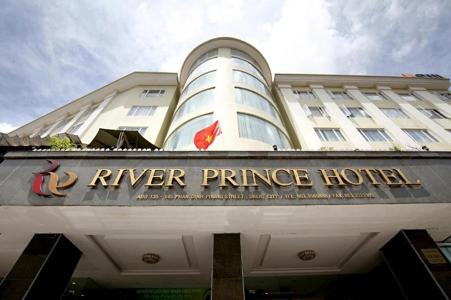 Khách sạn 4 sao River Prince hotel gần chợ