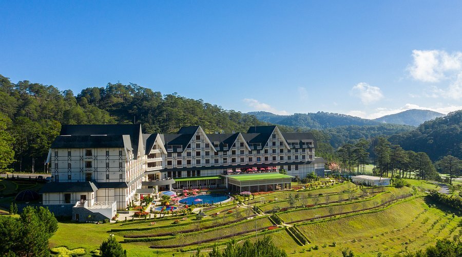 Swiss-Belresort Tuyền Lâm Đà Lạt