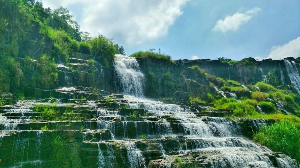 Thác Pongour với cấu trúc bậc thang 7