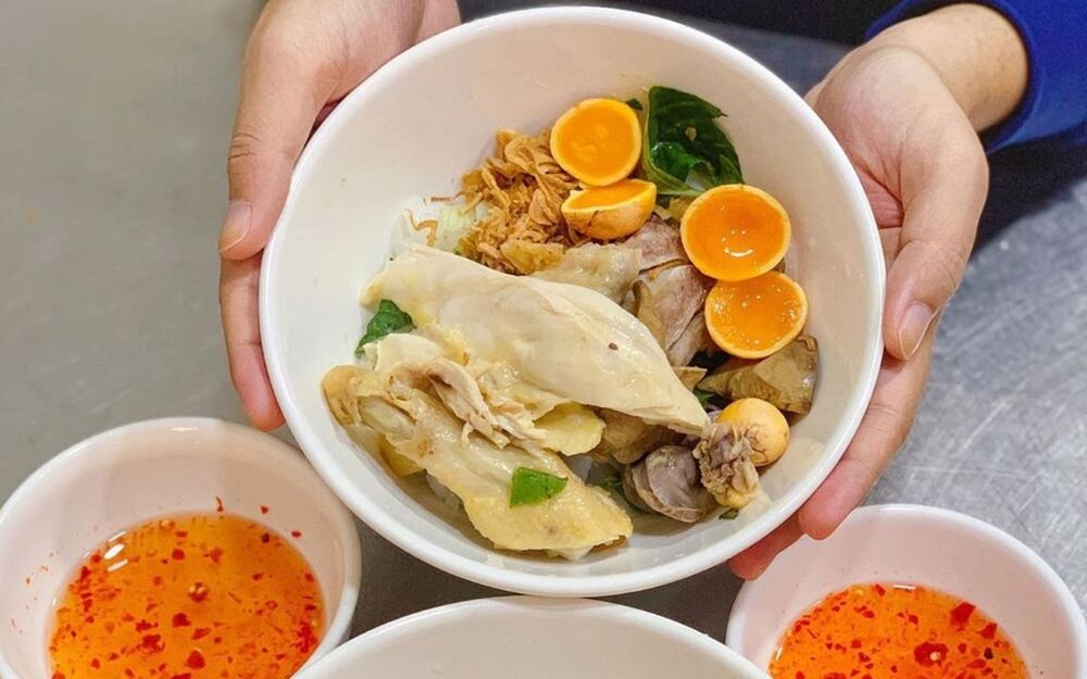 Quán bánh ướt lòng gà Long