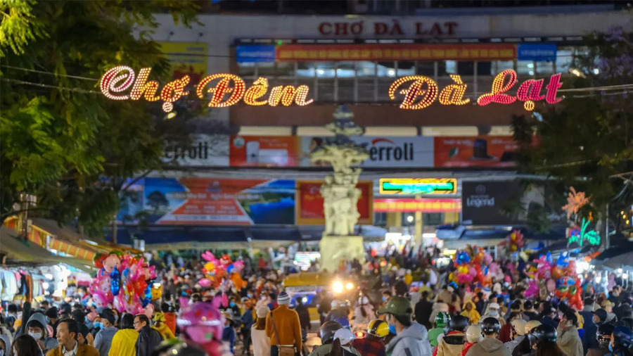 Khám phá chợ đêm Đà Lạt