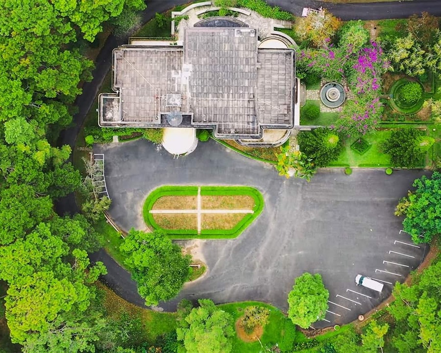 Khuôn viên Dinh 2 Đà Lạt