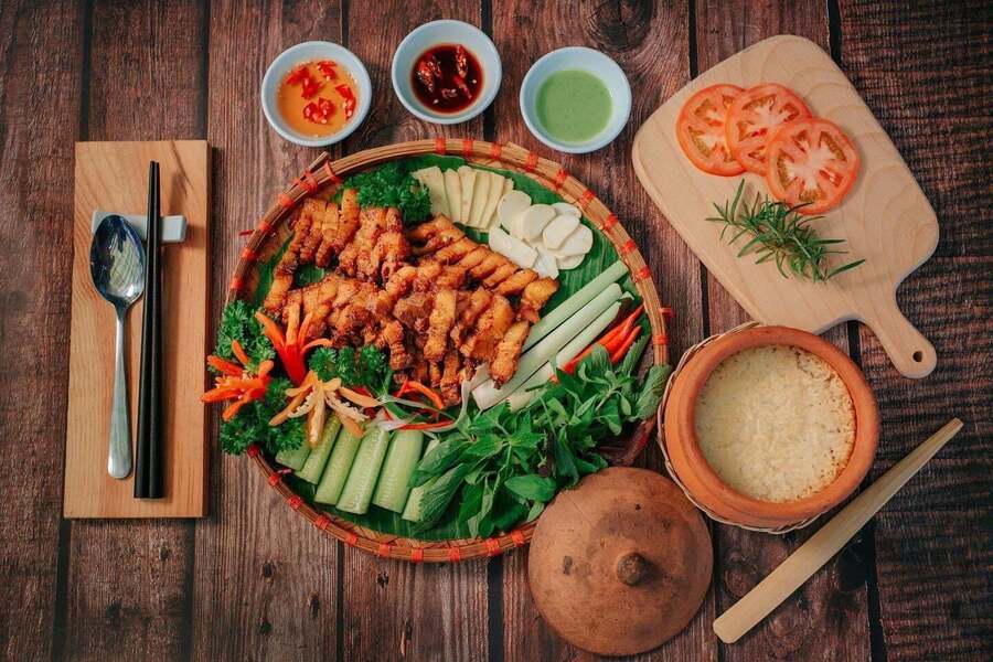 Fresh Garden Coffee và nhà hàng Cơm Niêu