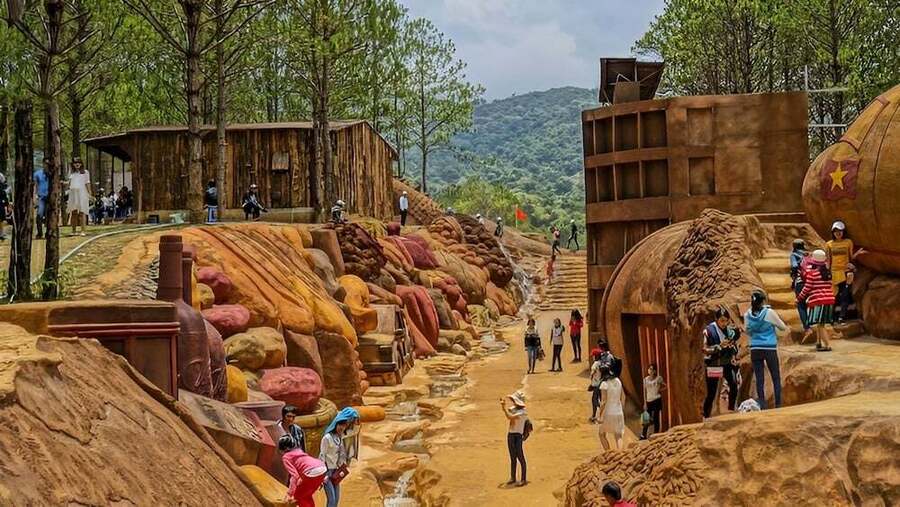 Những địa điểm du lịch gần Happy Hill