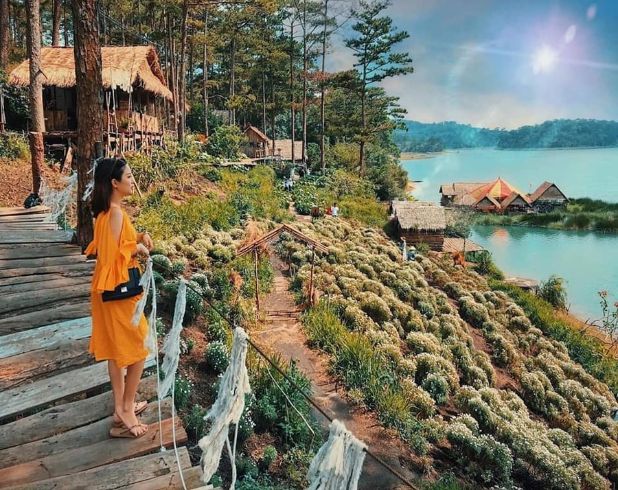 Giá vé và giờ mở cửa phim trường Happy Hill