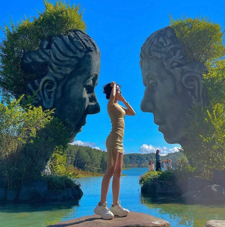 Ý nghĩa của hồ Vô Cực
