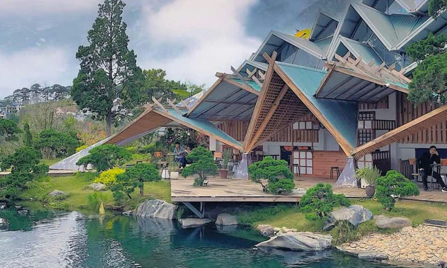 Khu du lịch lá phong Đà Lạt