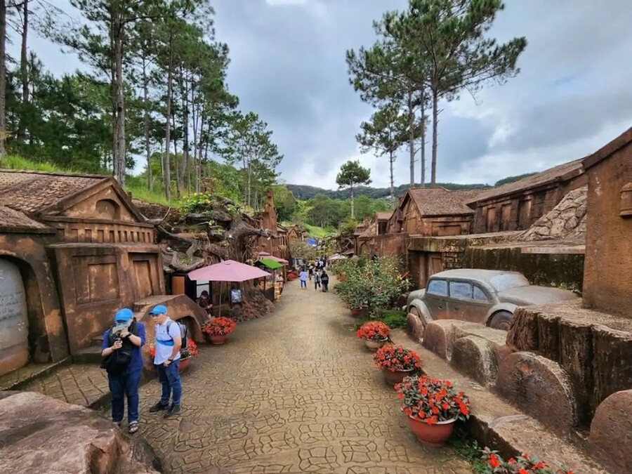 Không gian xanh hòa quyện cùng nghệ thuật