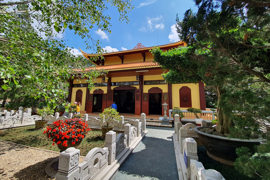 Những điểm du lịch gần Làng Đất Sét