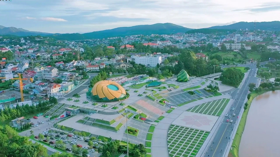 Giới thiệu về Quảng trường Lâm Viên Đà Lạt