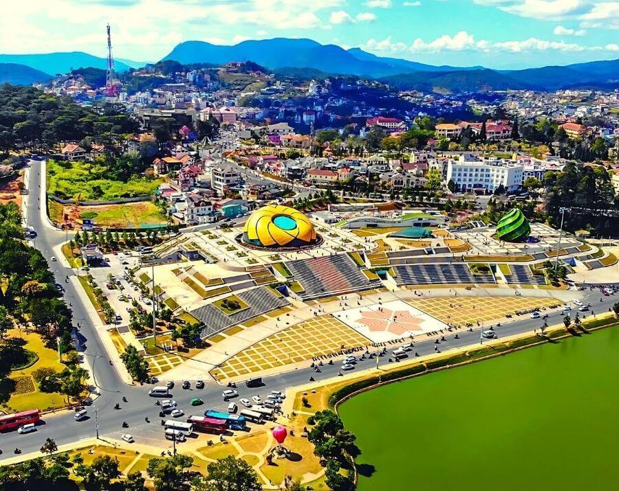 Giá vé vào quảng trường Lâm Viên