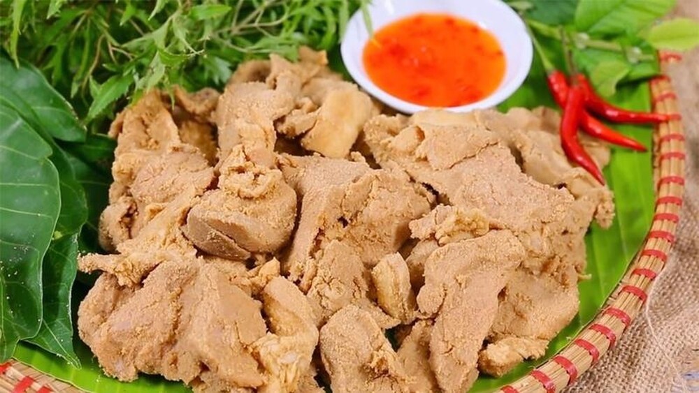 Thịt chua - Đặc sản dân tộc Dao tại Mộc Châu