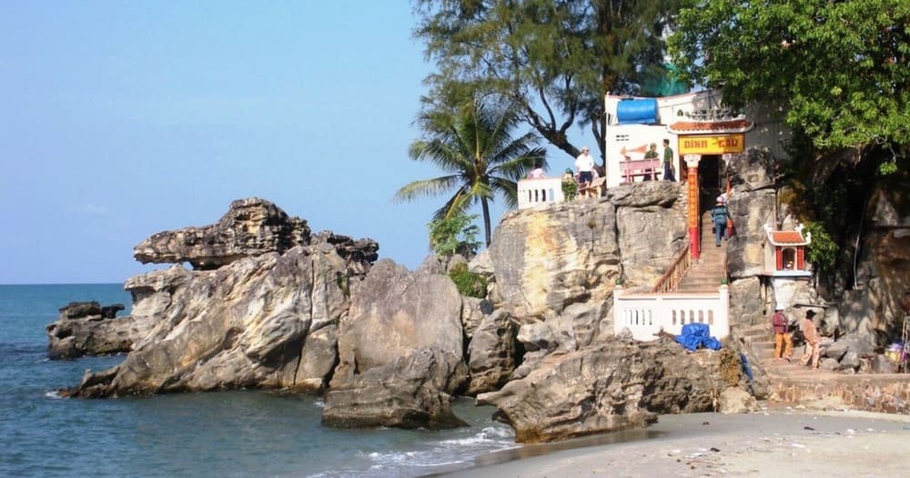 Kiến trúc Dinh Cậu