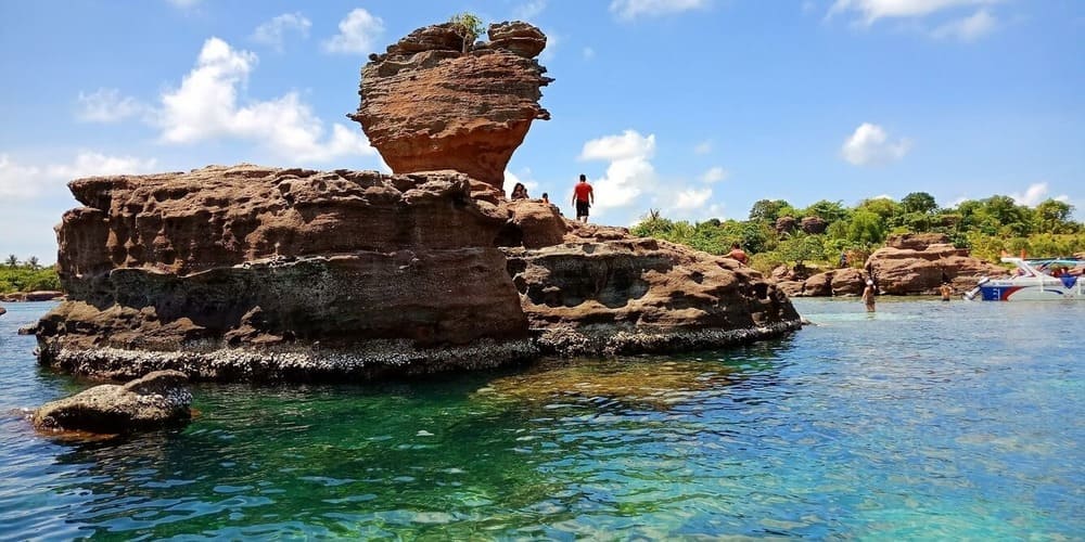 Phía Nam đảo Phú Quốc với Hòn Gầm Ghì