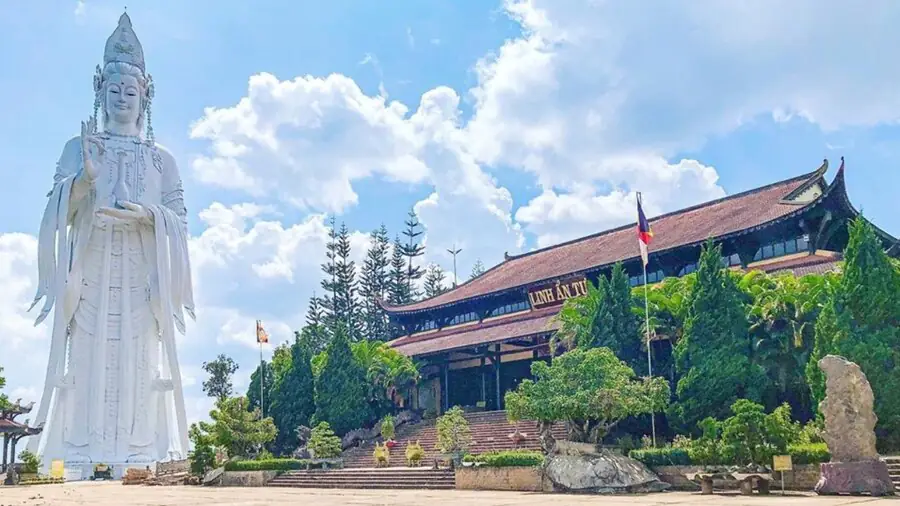 Chùa Linh Ẩn - Địa điểm du lịch tâm linh tại Đà Lạt