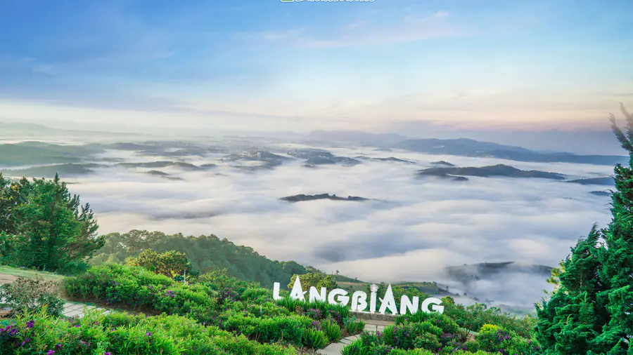 Núi Langbiang Đà Lạt
