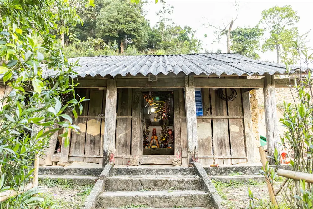 Đền Suối Thầu