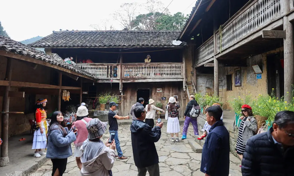 Câu chuyện về nhà của Pao